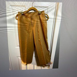 Giorgio Fiorlini Women's Size 6 Capri Pants